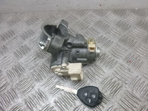 2010 toyota avensis diesel - toyota,