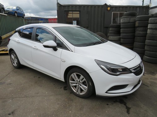 Vauxhall astra 2017 - vauxhall,