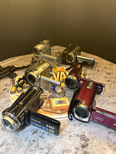 Jvc everio camcorder mixed - jvc,