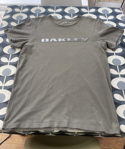 Vintage oakley men logo - vintage,