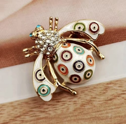 Bee brooch pin - ., fashion