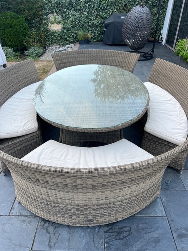 Hartman garden rattan style