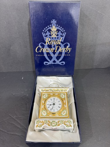 Royal crown derby - crown, green
