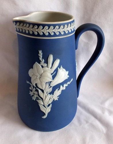 Large antique jasperware jug - jasperware,