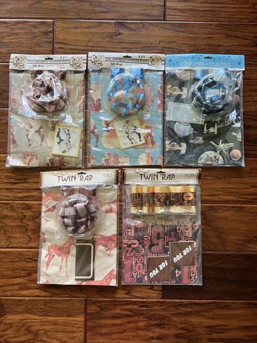 Vtg christmas wrapping paper - christmas,