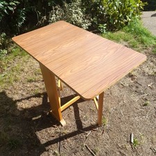 MID CENTURY TEAK EXTENDABLE DINING KITCHEN TABLE GATE LEGS DROP LEAF