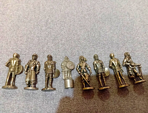 Lot metal toy soldier - of,