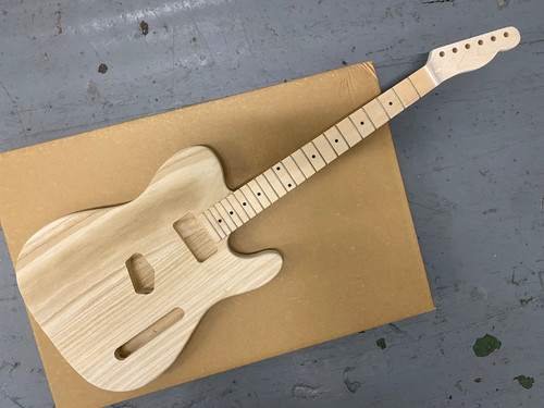 New guitar kit paulownia wood - new,