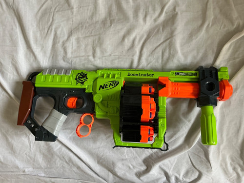 Nerf zombie strike doominator - nerf,