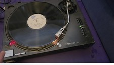 Technics SL-1210MK2 Turntable