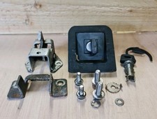 MOTOVESPA TX/T5 SPORT SEAT LOCK  .