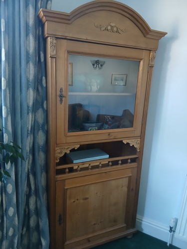Vintage rustic pine corner - rustic,