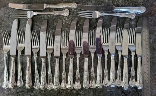 Silver plated queens - plated,