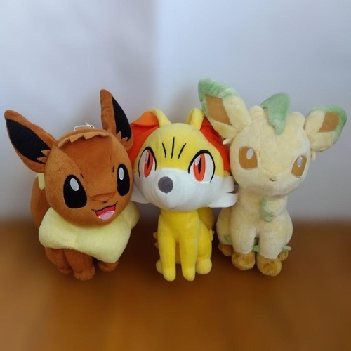 Pokemon eevee fennekin leafeon - eevee,