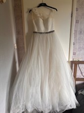 Ivory Charlotte Balbier wedding dress 6- 8 