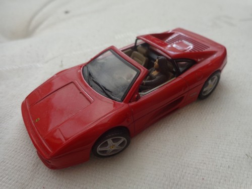Universal hobbies ferrari - universal, 1/43
