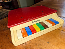 Vintage Schoenhut 10 Key, Wood