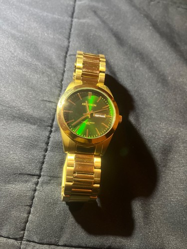 Gold pre new watch