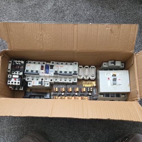 Lot wylex 63a main - 63a,