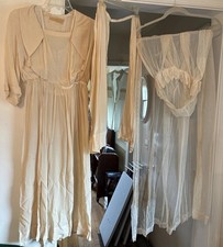 Antique Crepe Off White