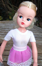 VINTAGE SINDY DOLL BALLERINA