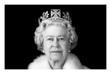 Queen Elizabeth II A4 Photo