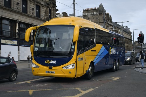 Edinburgh coach lines yr17rha - edinburgh,