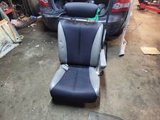 NISSAN Elgrand E51 2ND Row