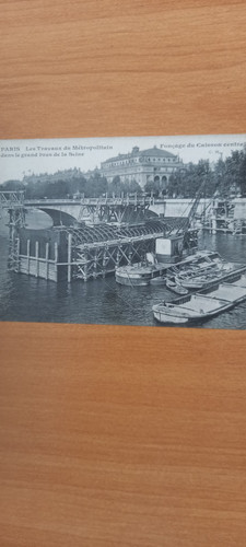 Postcards paris les travaux - paris,