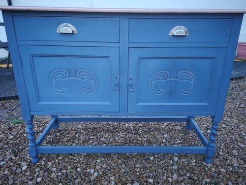 Lightly distressed solid - lightly,