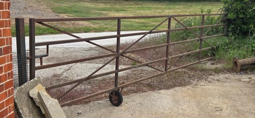 Metal bar gate - gate, 7m