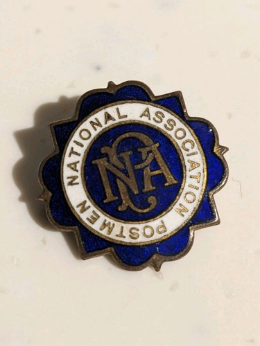 Vintage enamel badge - vintage,