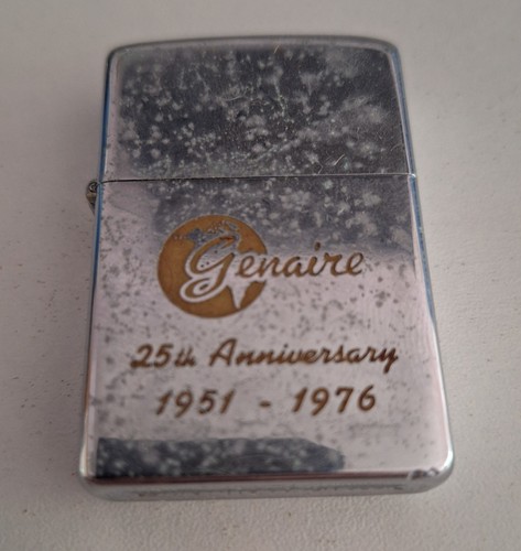 Vintage 1976 zippo lighter - vintage,