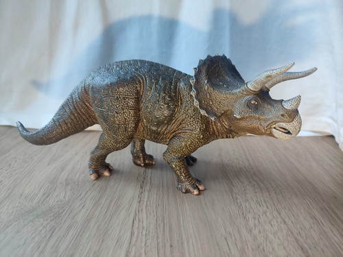 Papo brown triceratops - papo,