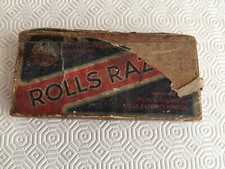 ROLLS RAZOR 1927. USED BUT IN VERY GOOD CONDITION, COMPLETE WITH DAMAGED BOX