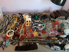 Mixed costume jewellery - mixed,