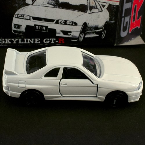Tomica nissan skyline r33 - tomica,