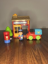 Happylands Post Office, Van, Letter Box And Figure 