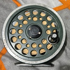 A GOOD USABLE SHAKESPEARE