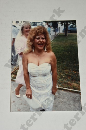 Outdoor candid busty redhead - outdoor,