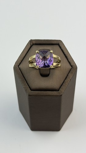 Amethyst 9ct gold ring - 9ct,