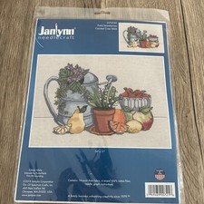 Janlynn FRESH STRAWBERRIES