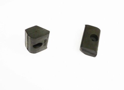 Pair rear boot trunk - of,
