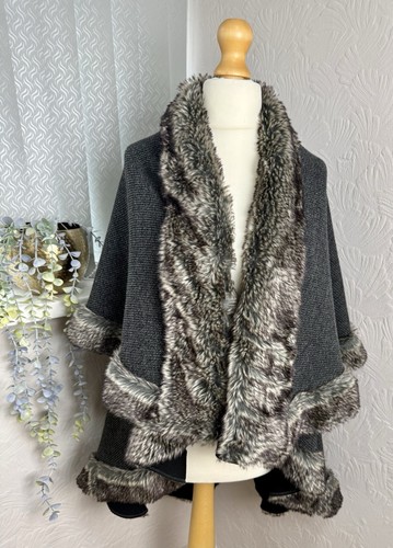 Qed london faux fur - london, trimmed