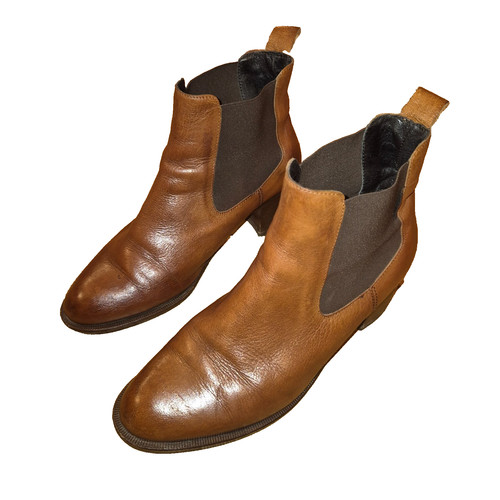 Russell bromley brown - &,