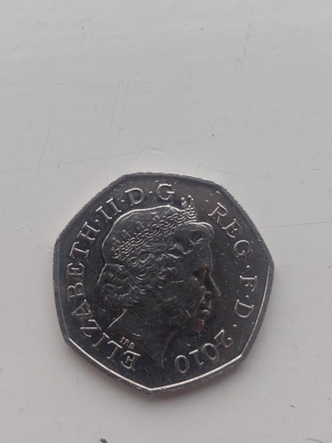 2010 shield 50p circulated - 50p,
