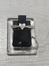 9ct White Gold Heart Shape