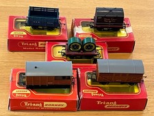 OO Triang boxed  5 assorted