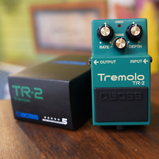 BOSS TR-2 Tremolo Guitar