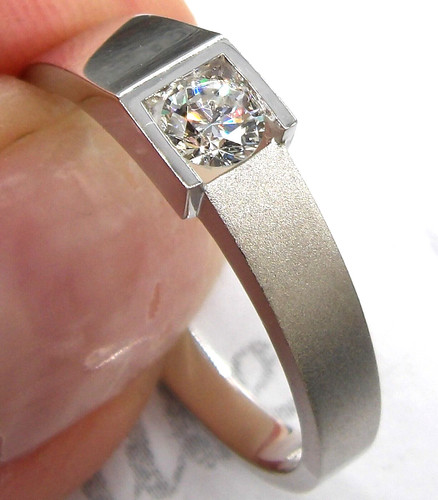 18ct white gold 21ct - 18ct,